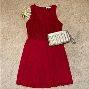 Floral lacy pleated dress 💃🏼